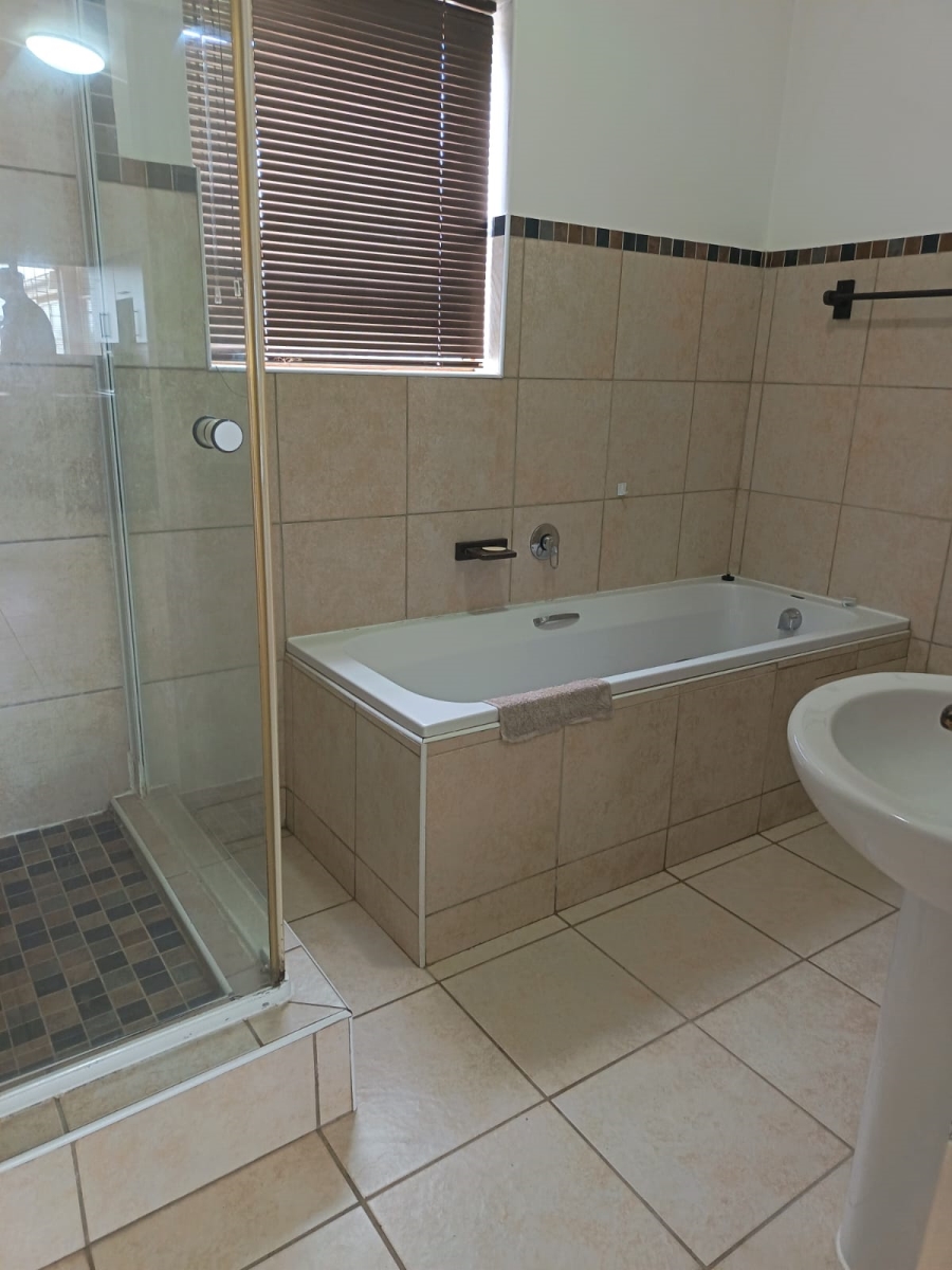 To Let 2 Bedroom Property for Rent in Jeffreys Bay Central Eastern Cape